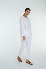 Load image into Gallery viewer, roma one pocket linen shirt