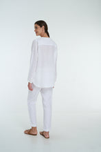 Load image into Gallery viewer, roma one pocket linen shirt