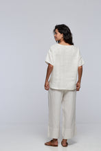 Load image into Gallery viewer, kira linen t-shirt