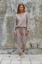 Load image into Gallery viewer, mia sweatshirt