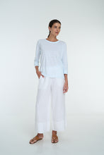 Load image into Gallery viewer, astrid fine cotton stripe t-shrit
