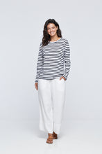 Load image into Gallery viewer, astrid fine cotton stripe t-shrit
